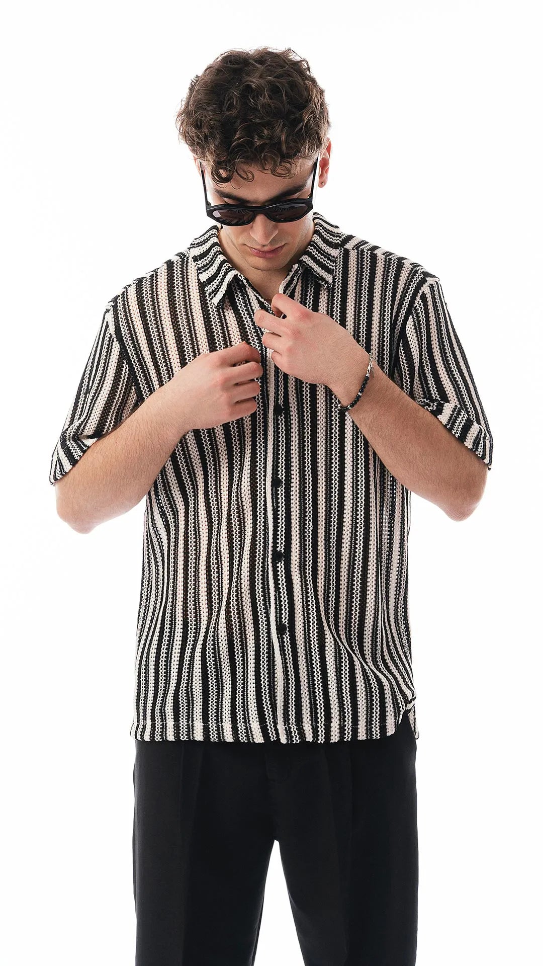 Camicia Uomo Écru e Nera – Stile Uncinetto, fantasia Verticale con Colletto alla Francese